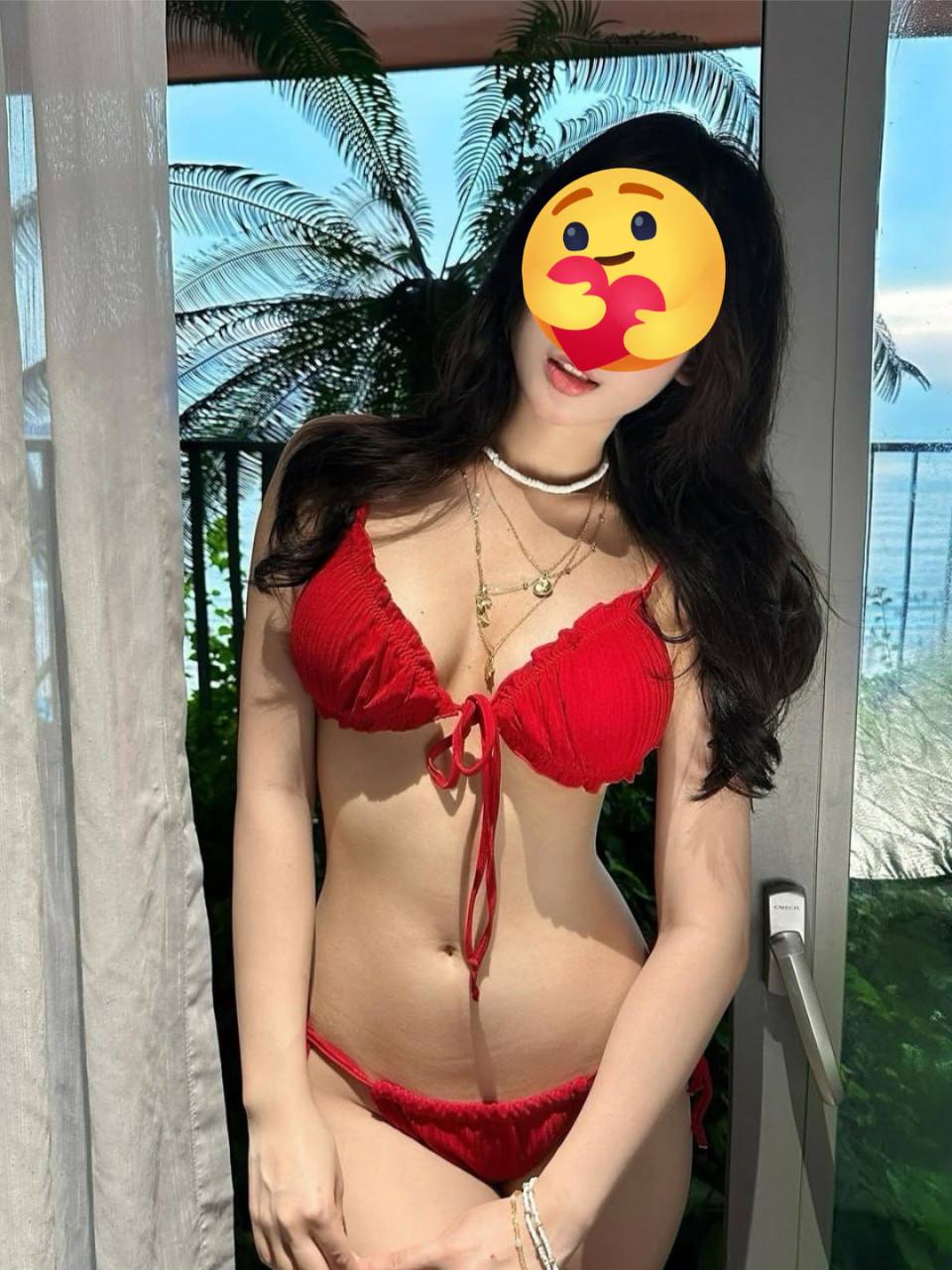 PGA SÀI GÒN TƯỜNG VY BODY CHUẨN CHIỀU KHÁCH